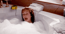 Bubble Bath GIF - Pretty Woman Julia Roberts Vivian Ward GIFs