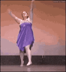 Fat Woman GIF - Fat Woman Dancing GIFs