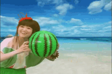 サマー　スイカ　海岸　夏 GIF - Beachball Watermelon Summer GIFs