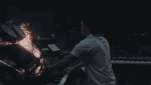 Kygo Piano GIF - Kygo Piano Dancing GIFs