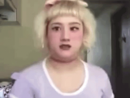 Machista / Lolly Vômito / Youtuber Brasileira GIF Sexist Lolly Vômito