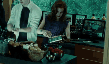 Esme Cullen Jess Look At This GIF - Esme Cullen Jess Look At This Elizabeth Reaser GIFs