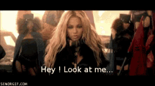 Beyonce Chicken GIF - Beyonce Chicken Funny GIFs