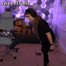 Sweeettails Sweettails GIF - Sweeettails Sweettails Sweeettails Funny Dance GIFs