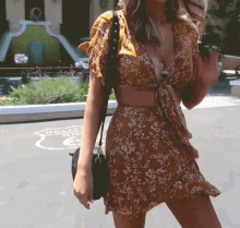 Summer Outfit GIF - Summer Outfit Posing GIFs
