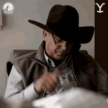 thumbs up john dutton kevin costner yellowstone sounds good