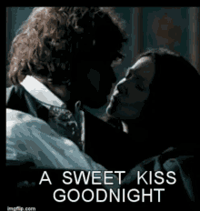 A Sweet Kiss Good Night GIF - A Sweet Kiss Good Night Couple GIFs