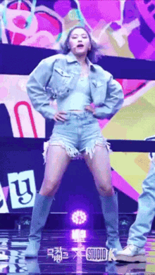 GIF