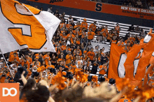 Syracuse Basketball Fans GIF - Syracuse Orange Flags GIFs