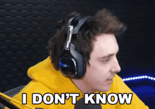 I Dont Know Lannan Eacott GIF - I Dont Know Lannan Eacott Lazarbeam GIFs