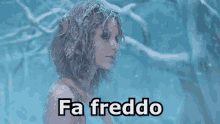 Freddo Fa Freddo Congelo Inverno Cappotto Ghiaccio GIF - Cold Its Cold Freezing GIFs