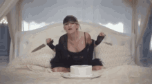 Taylor Swift Blankspace GIF - Taylor Swift Blankspace Cake GIFs