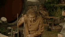 The Hobbit Squint GIF - The Hobbit Squint Sweeping GIFs