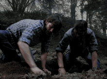 Digging Jensen Ackles GIF - Digging Jensen Ackles Dean Winchester GIFs