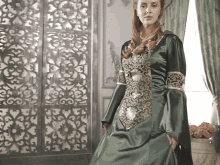 Cosplay Diy Youtube Medieval Dress GIF