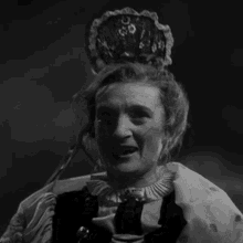 Laughing Minnie GIF - Laughing Minnie Bride Of Frankenstein GIFs