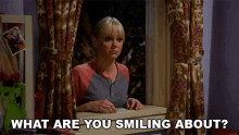 What Are You Smiling About Christy GIF - What Are You Smiling About Christy Anna Faris Mom GIFs