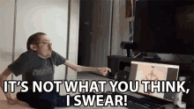 Its Not What You Think I Swear GIF - Its Not What You Think I Swear Terrified GIFs