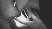 Couple In Love GIF - Couple In Love Kiss GIFs