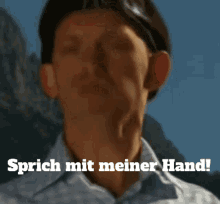 Spitzbua Markus Hand GIF - Spitzbua Markus Hand Hochnäsig GIFs