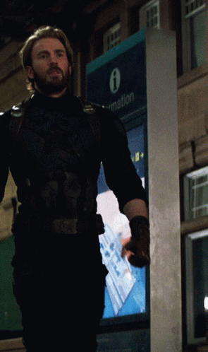 Chris Evans Captain America GIF - Chris Evans Captain America Bearded -  Discover & Share GIFs