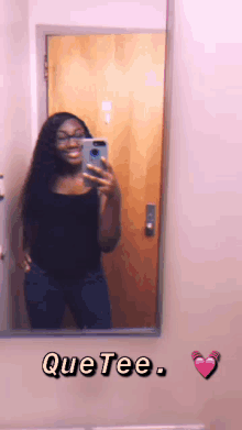 Pretty Kaiyah Que Tee GIF - Pretty Kaiyah Que Tee Mirror Selfie GIFs