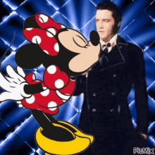 Elvis Presley E Minie Kiss GIF - Elvis Presley E Minie Kiss Minnie Mouse GIFs