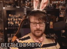 Twitch Swift Mo GIF - Twitch Swift Mo Beetle Bomb Tv GIFs