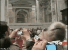 Cadere Fall GIF - Cadere Fall Ratzinger GIFs