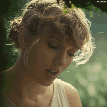 Taylor Swift Swiftie GIF - Taylor Swift Swiftie Cardigan Season GIFs