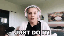 Just Do It Violet Benson GIF - Just Do It Violet Benson Go For It GIFs