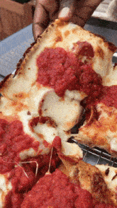 Pizza Detroit Style Pizza GIF - Pizza Detroit Style Pizza Cheese Pull GIFs