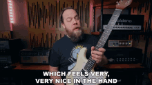Which Feels Very Very Nice In The Hand Ryan Fluff Bruce GIF - Which Feels Very Very Nice In The Hand Ryan Fluff Bruce Riffs Beards And Gear GIFs
