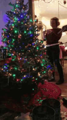 Leroythewendigo Christmas Tree GIF - Leroythewendigo Christmas Tree GIFs