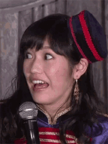 akb48 freak out interview microphone scared