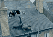 Jackie Chan The Foreigner GIF - Jackie Chan The Foreigner Off The Roof GIFs