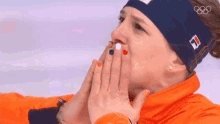 Fly Kiss Ireen Wust GIF - Fly Kiss Ireen Wust International Olympic Committee2021 GIFs