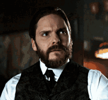 Laszlo Kreizler Think GIF - Laszlo Kreizler Think The Alienist GIFs