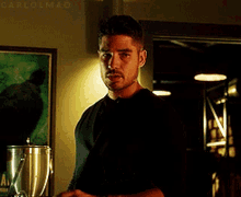 Seth Gecko Dj Cotrona GIF - Seth Gecko Dj Cotrona Drinking Whisky GIFs