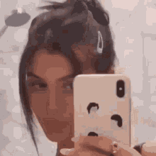 Kendall Selfie GIF - Kendall Selfie Mirror Shot GIFs