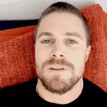 Stephen Amell Dont Know GIF - Stephen Amell Dont Know No Idea GIFs