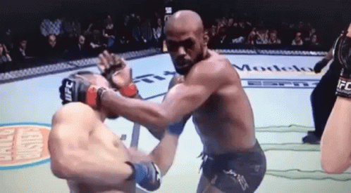 reyes-jones-punch.gif