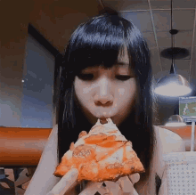 Eating Pizza Xiao GIF - Eating Pizza Xiao Xiaorishu GIFs