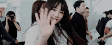 Yena Choi Hi GIF - Yena Choi Hi Wave GIFs