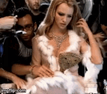Britney Spears Lucky Superficial GIF - Britney Spears Lucky Superficial Glamorous GIFs
