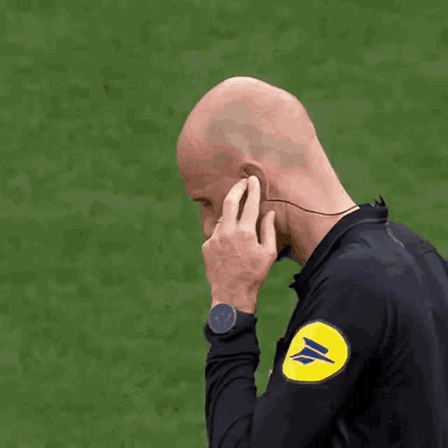 referee-review.gif
