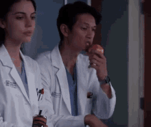 Greys Anatomy Benson Kwan GIF - Greys Anatomy Benson Kwan Apple GIFs