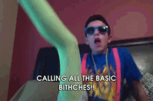 Calling All The Basic Bitches GIF - Lol Wtf Gay GIFs
