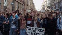 skolstrejk for klimatet greta thunberg i am greta rallying marshalling