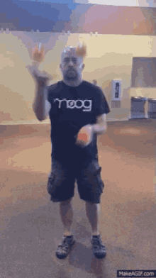 Juggling Juggle GIF - Juggling Juggle Moog GIFs